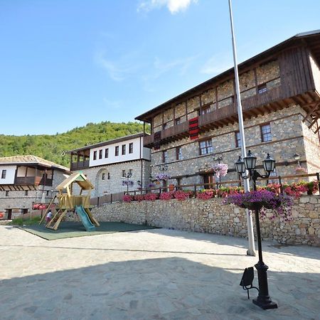 Macedonian Village Hotel & Resort สโกเปีย ภายนอก รูปภาพ