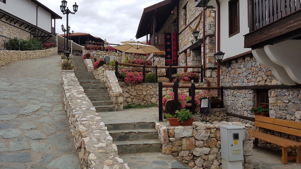 Macedonian Village Hotel & Resort สโกเปีย ภายนอก รูปภาพ