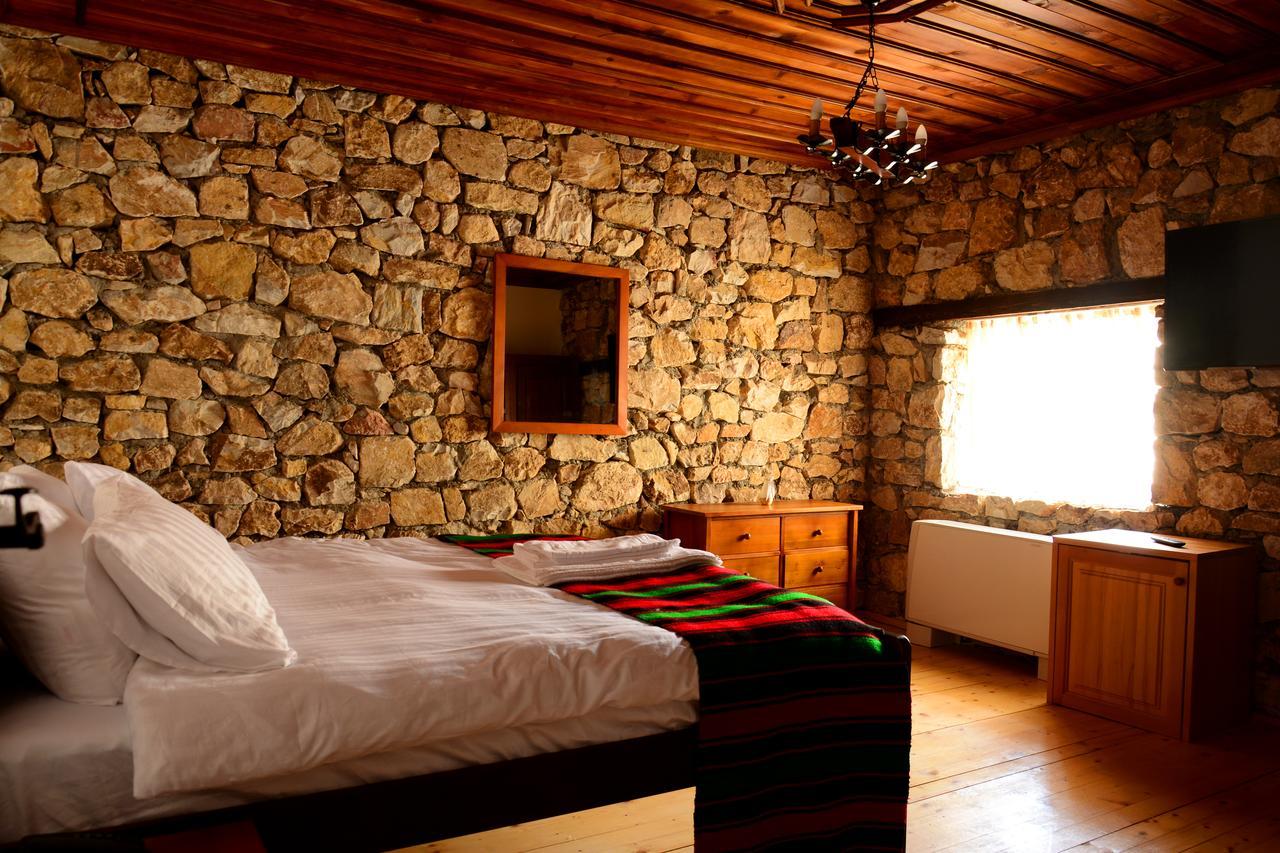 Macedonian Village Hotel & Resort สโกเปีย ภายนอก รูปภาพ