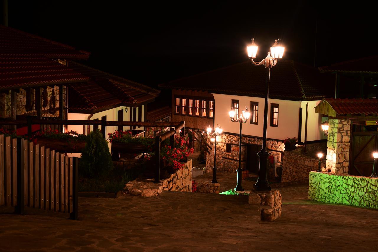 Macedonian Village Hotel & Resort สโกเปีย ภายนอก รูปภาพ