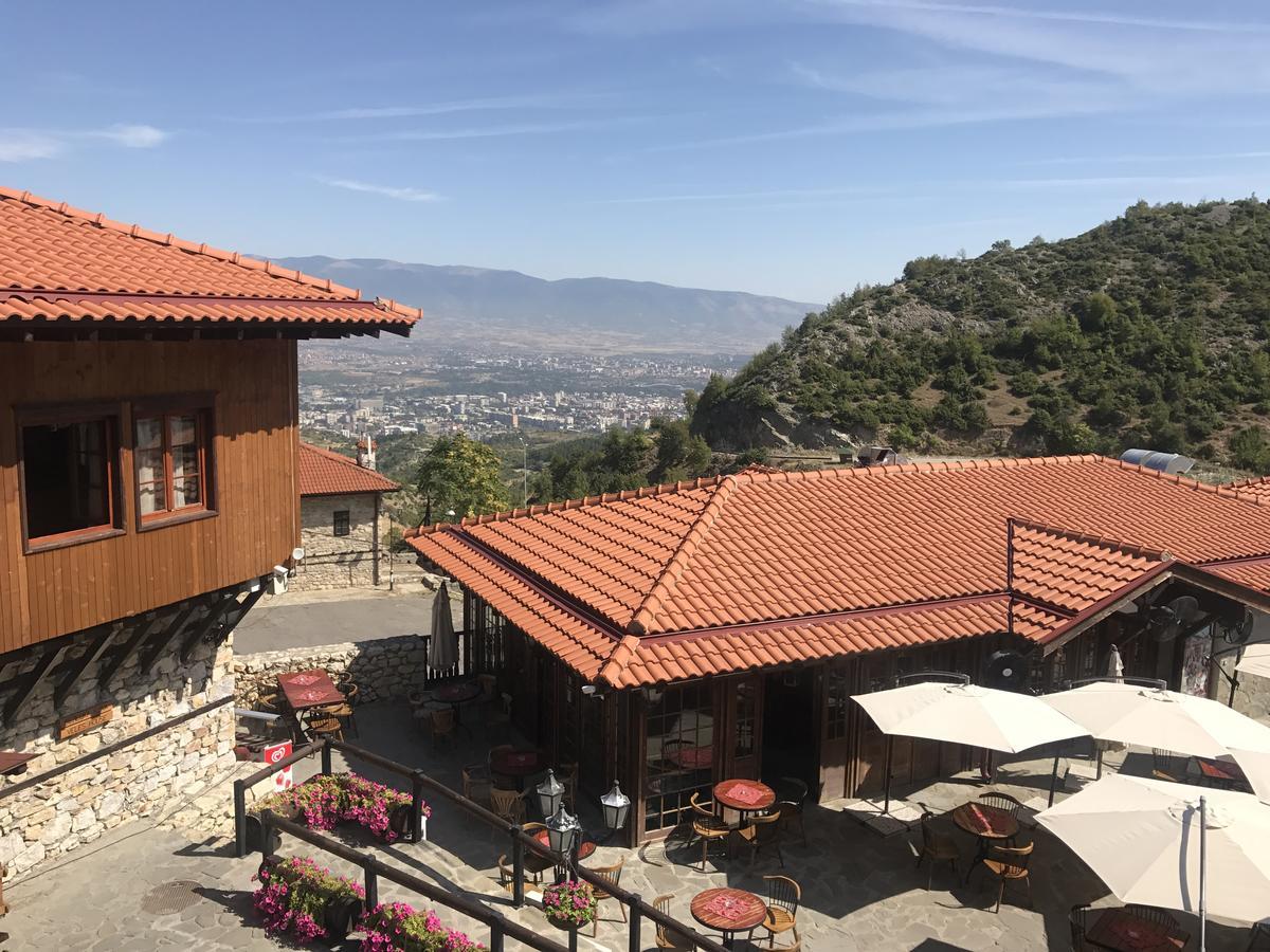 Macedonian Village Hotel & Resort สโกเปีย ภายนอก รูปภาพ