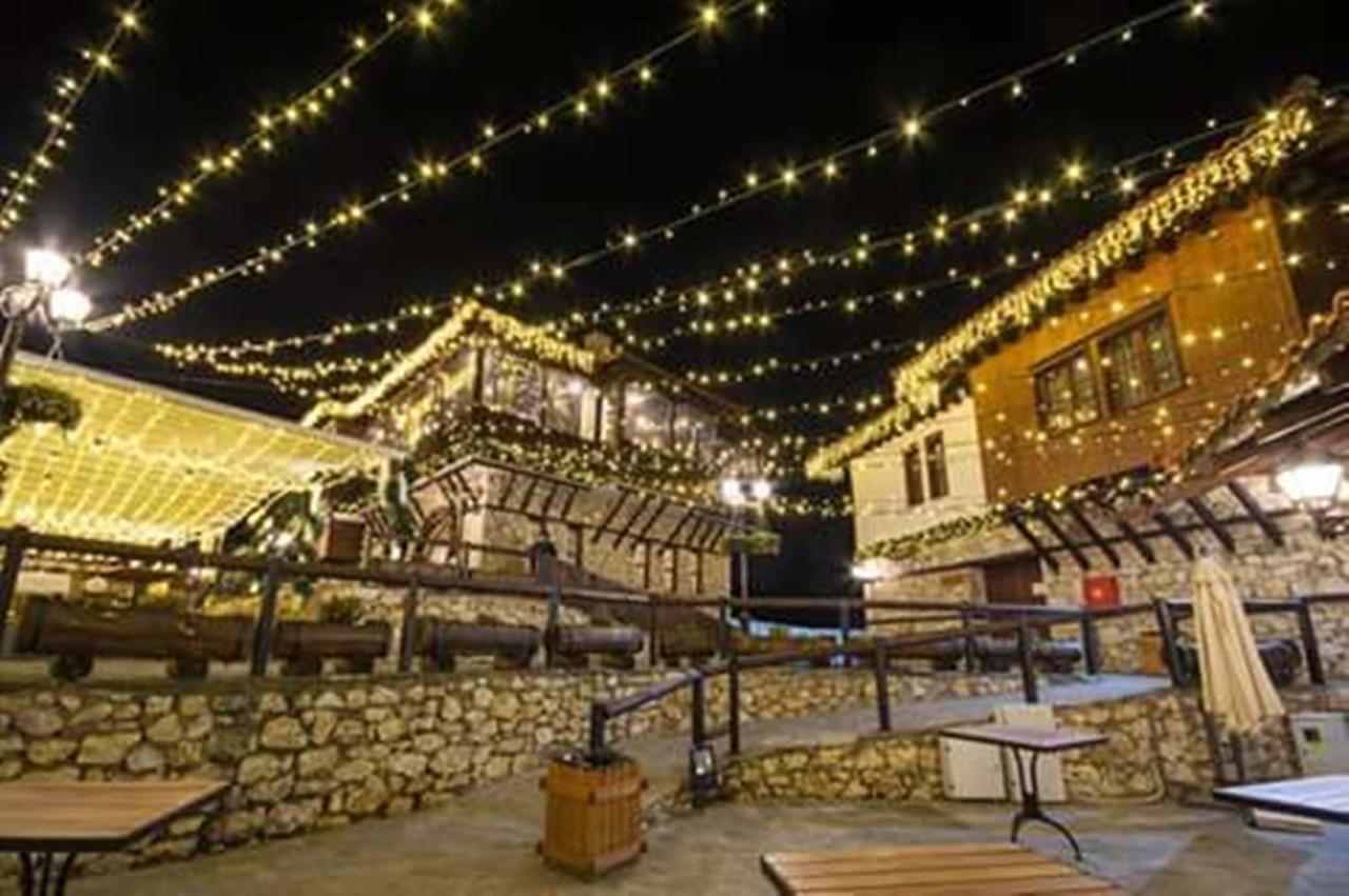Macedonian Village Hotel & Resort สโกเปีย ภายนอก รูปภาพ