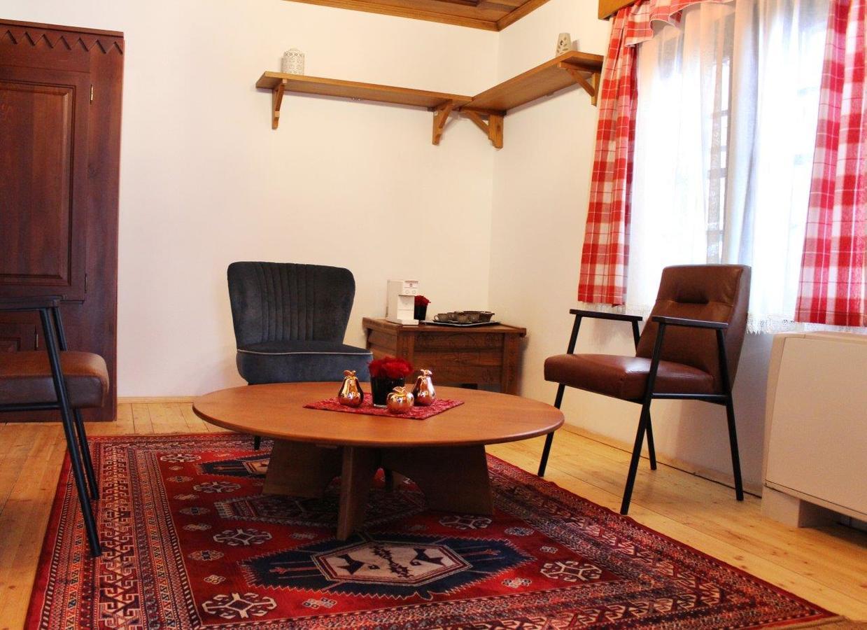 Macedonian Village Hotel & Resort สโกเปีย ภายนอก รูปภาพ